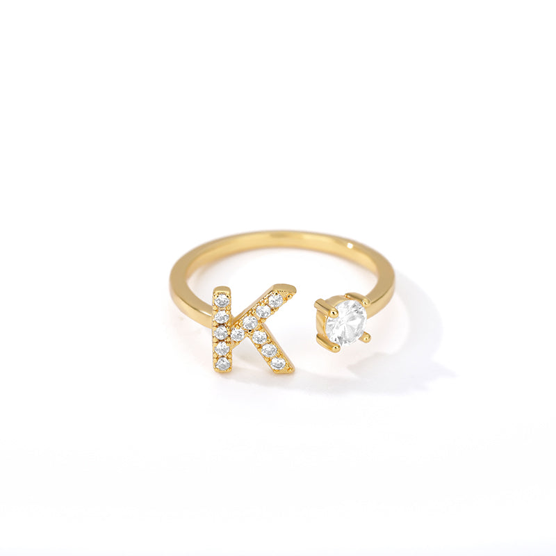 Anillo ajustable con letra inicial - oro