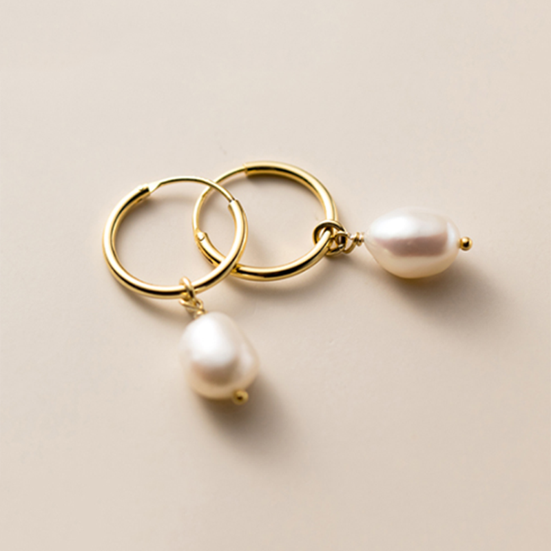 Natural Freshwater Pearl - Earring