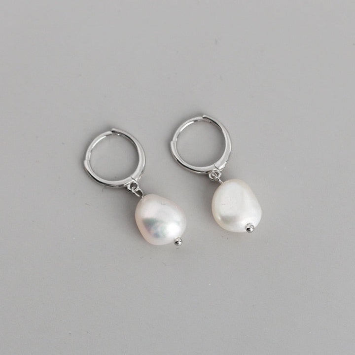 Natural Freshwater Pearl - Earring